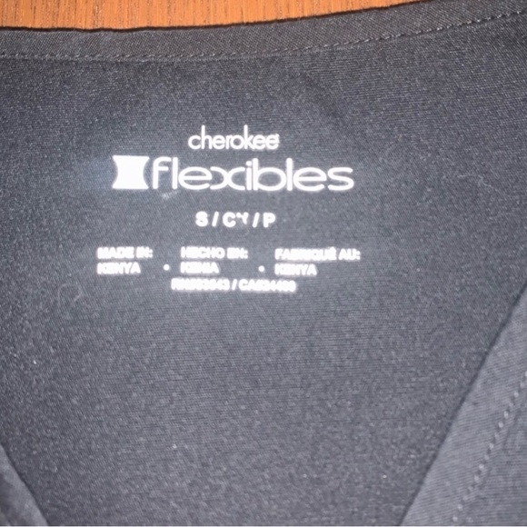 Cherokee Scrub Set - Picture 3 of 7